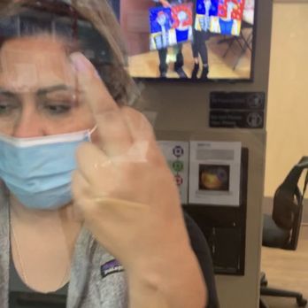 Bream Optometry - Employee flipping me the bird - Optometrists Near Me - Goleta, California