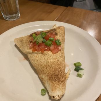 Aladdin's Eatery - Pittsburgh-Squirrel Hill - Chicken Sambusek - Middle Eastern Near Me - Pittsburgh, Pennsylvania