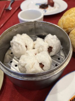 Lu Lu Seafood & Dim Sum by null