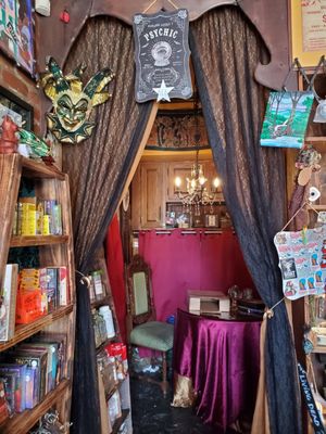 New Orleans Historic Voodoo Museum by null