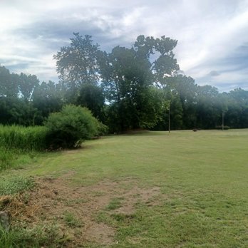 Crystal Lake - Lakes Near Me - Flowood, Mississippi