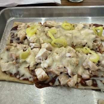 Pop’s Smoke Shed - Chicken Flat Bread - Food Trucks Near Me - Big Pine Key, Florida Pop’s Smoke Shed - Chicken Flat Bread - Food Trucks Near Me - Big Pine Key, Florida