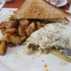Sherry's Downtown Diner - Veggie Omelets with toast and hash browns