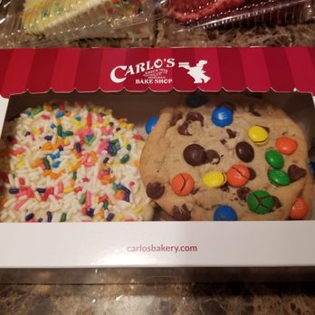 Carlo's Bakery - Yummmmm - Bakeries Near Me - Hoboken, New Jersey