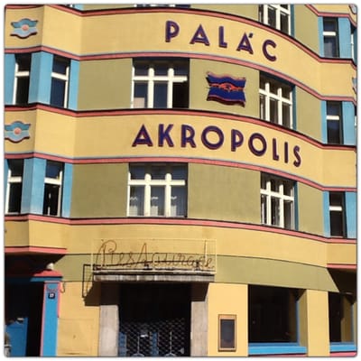Palac Akropolis by null