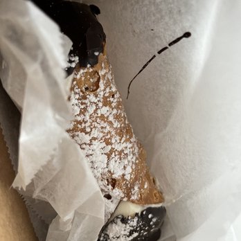 Mike's Pastry - Bakeries Near Me - Boston, Massachusetts Mike's Pastry - Bakeries Near Me - Boston, Massachusetts