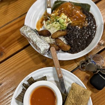 Chichen Itza Restaurant - Tamale fried Black beans - Mexican Near Me - Los Angeles, California Chichen Itza Restaurant - Tamale fried Black beans - Mexican Near Me - Los Angeles, California