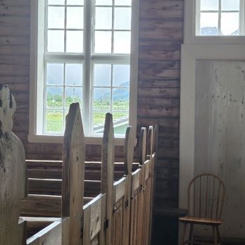 Olden gamle kyrkje - Pew pew - Churches Near Me - Olden, 14