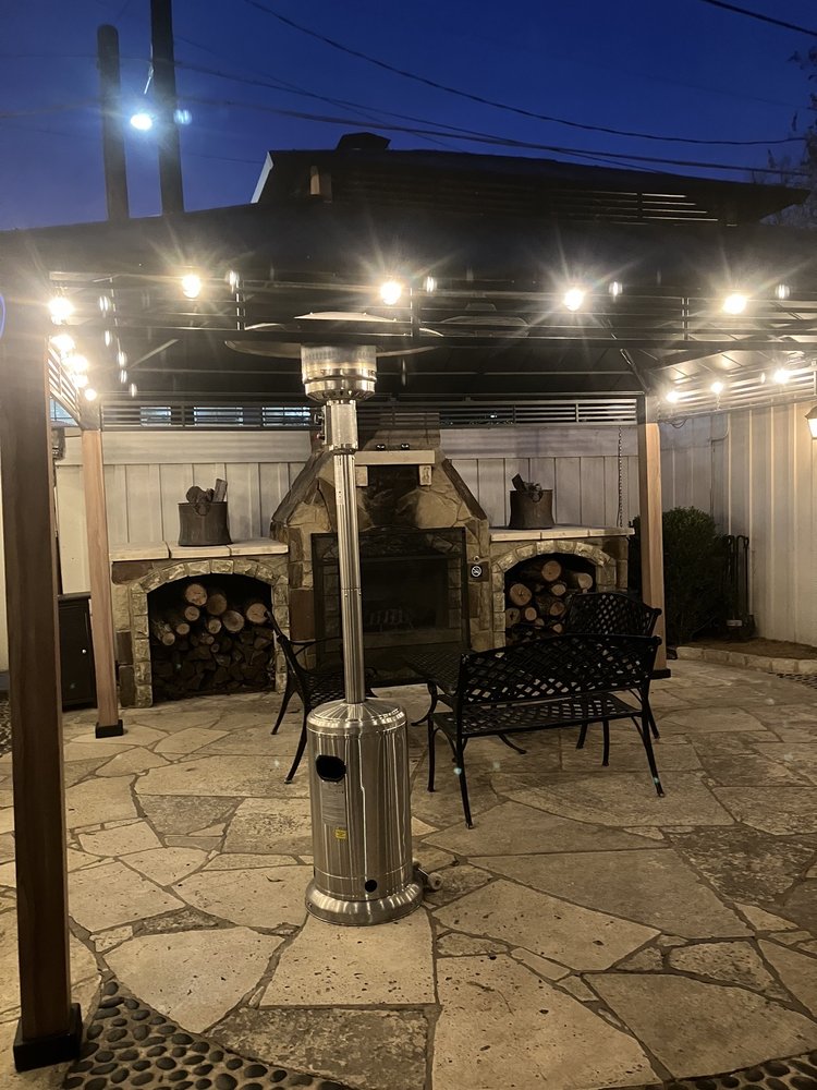 Moonshine Patio Bar & Grill