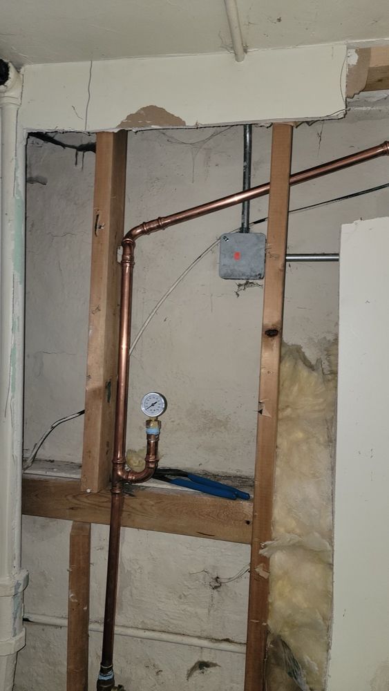 Slide of Manny's Building Maintenance And HVAC