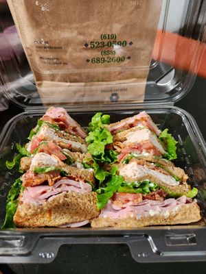 The Gourmet Bagger by null