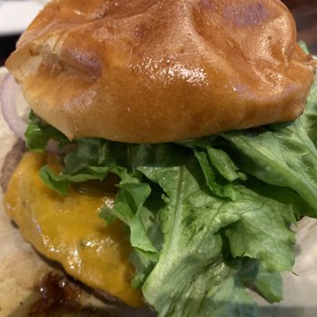 Sedona Bistro - Cheddar burger - Burgers Near Me - Cape Girardeau, Missouri Sedona Bistro - Cheddar burger - Burgers Near Me - Cape Girardeau, Missouri