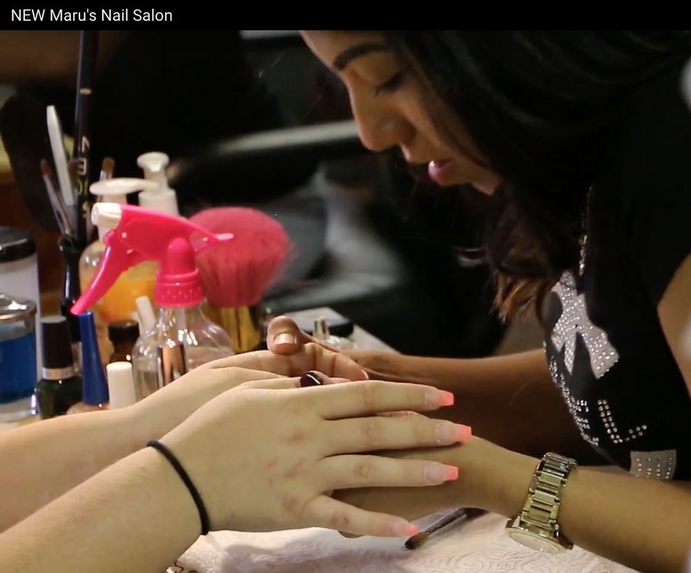 Maru's nail salon Logo