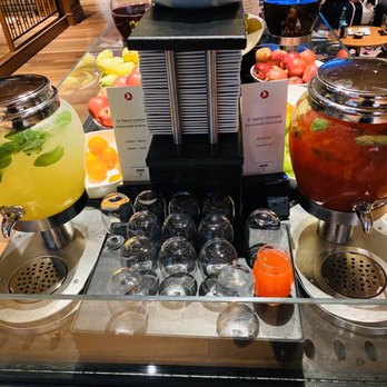 Turkish Airlines Lounge - Yummy lemonades - Airport Lounges Near Me - Istanbul, 34