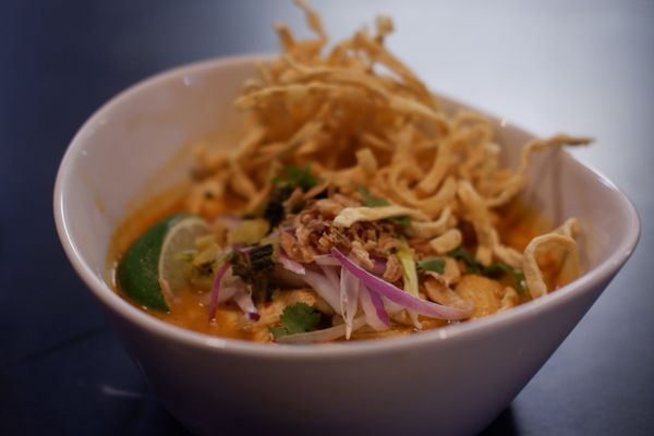 Bee Thai Kitchen by null