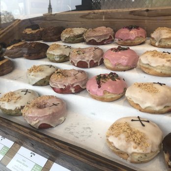 Crosstown Doughnuts & Coffee - More selection - Donuts Near Me - London, XGL Crosstown Doughnuts & Coffee - More selection - Donuts Near Me - London, XGL