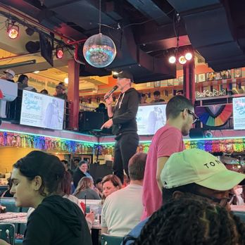 Ellen's Stardust Diner - Inside - Diners Near Me - New York, New York Ellen's Stardust Diner - Inside - Diners Near Me - New York, New York