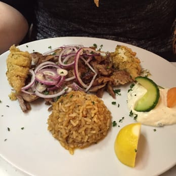 Bei Niko - Zeus Teller (Gyros/gebackene Kalamaria) Sehr lecker - Greek Near Me - Bayreuth, BY