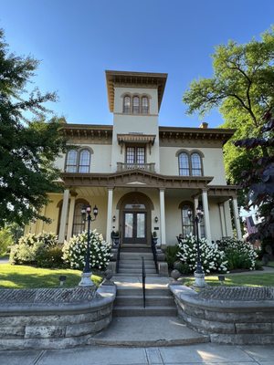The Pepin Mansion Historic Bed & Breakfast by null