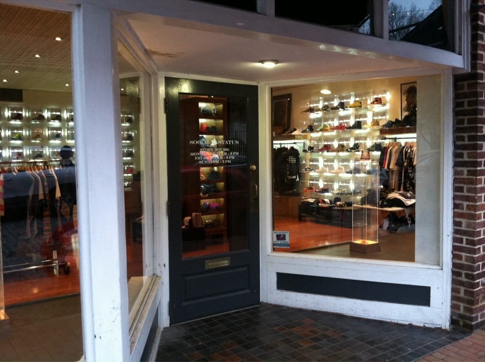 SOCIAL STATUS Updated October 2024 10 Photos & 20 Reviews 308