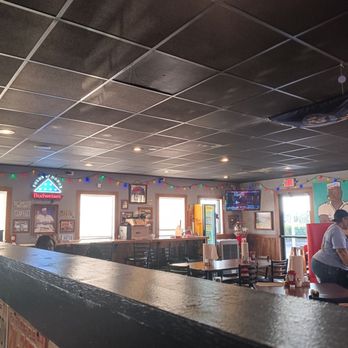Dreamland BBQ - Barbeque Near Me - Montgomery, Alabama