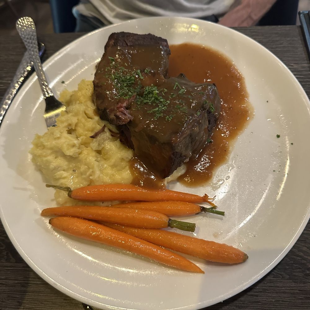 High Tide - BRAISED BEEF SHORT RIBS - Seafood Near Me - Gilbert, Arizona