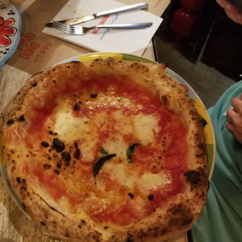 Rossopomodoro - Pizza margherita - Napoletana Near Me - Venezia, VE Rossopomodoro - Pizza margherita - Napoletana Near Me - Venezia, VE