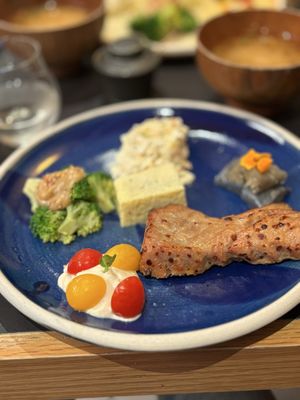 OKONOMI / YUJI Ramen Manhattan by null