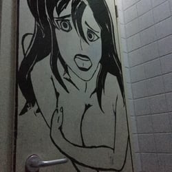 C-Base Raumstation - Damentoilette in der C-Base. Sehr kreativ aber das Motiv hätte besser bei den Herren gepasst.