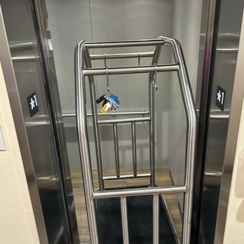 TownePlace Suites Albuquerque Old Town - They only have one luggage cart and it barely fits in the elevator. It would be helpful if they purchased airport luggage carts. - Hotels Near Me - Albuquerque, New Mexico TownePlace Suites Albuquerque Old Town - They only have one luggage cart and it barely fits in the elevator. It would be helpful if they purchased airport luggage carts. - Hotels Near Me - Albuquerque, New Mexico