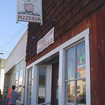 Bernillo's Pizzeria  - Bernillo's Storefront - Pizza Near Me - Fort Bragg, California