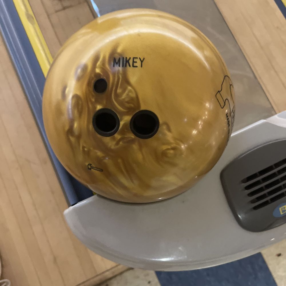 Alvin Lou's Drilling Room - Black Widow bowling ball - Sporting Goods Near Me - El Cajon, California Alvin Lou's Drilling Room - Black Widow bowling ball - Sporting Goods Near Me - El Cajon, California