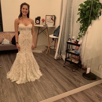 Tailored In White - Fitting - Sewing & Alterations Near Me - Scottsdale, Arizona Tailored In White - Fitting - Sewing & Alterations Near Me - Scottsdale, Arizona