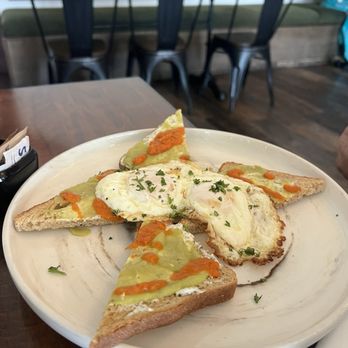 Reid's Apothecary - Avocado Toast - New American Near Me - Brunswick, Georgia