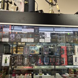 Smokebucks Smoke Shop - Vapes (Smok - GEEKVAPE - VOOPOO - UWELL - YOCAN - LOOKAH)