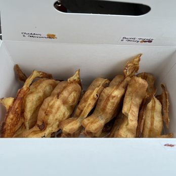 waba snacks - Cheese Taiyaki, Sweet potato Taiyaki, and Red bean Taiyaki - Specialty Food Near Me - Honolulu, Hawaii waba snacks - Cheese Taiyaki, Sweet potato Taiyaki, and Red bean Taiyaki - Specialty Food Near Me - Honolulu, Hawaii