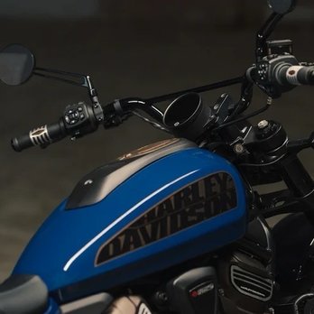El Cajon Harley-Davidson - Harley Sportster S in Bright Billiard Blue! - Motorcycle Dealers Near Me - El Cajon, California El Cajon Harley-Davidson - Harley Sportster S in Bright Billiard Blue! - Motorcycle Dealers Near Me - El Cajon, California
