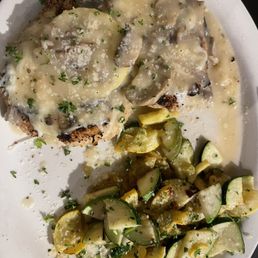 Chicken Modiga with zucchini and yellow squash Chicken Modiga with zucchini and yellow squash