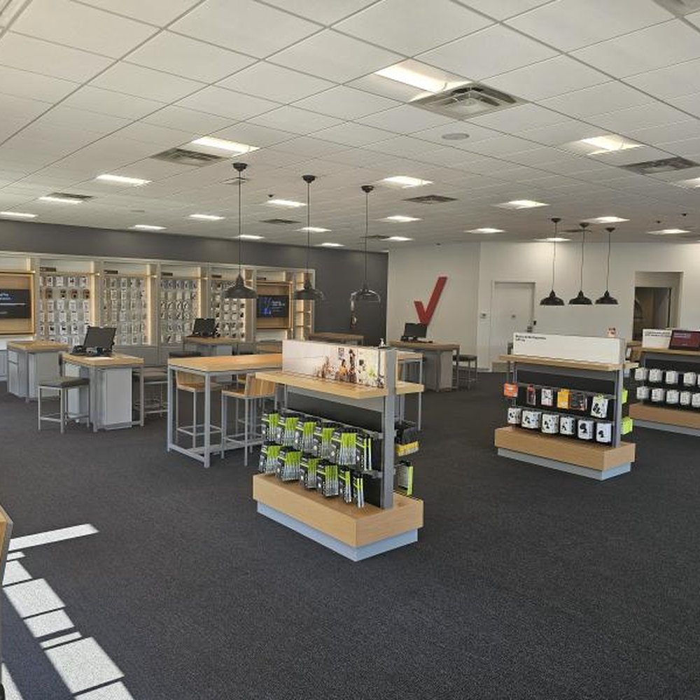 Verizon Store Potomac Yard, Alexandria, VA - Last Updated January 2026 -  Yelp