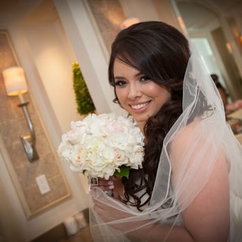 MakeUp By Chelsea Pagnini - I felt beautiful on my wedding day thanks to Chelsea!  She gave me a soft look with just a slight dramatic eye. - Makeup Artists Near Me