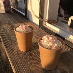 The Ice Cream Place - AMAAAZZZINNGGG hot chocolate!