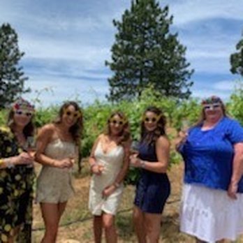 Uphill Vineyards - Happy birthday Sara and Tracy - Wine Tasting Room Near Me - Sutter Creek, California