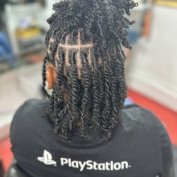 Thee Kee 2 ur locs