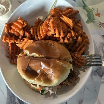 The Block Food + Drink - Rogers - Crispy hot chicken sandwhich - American Near Me - Rogers, Minnesota The Block Food + Drink - Rogers - Crispy hot chicken sandwhich - American Near Me - Rogers, Minnesota