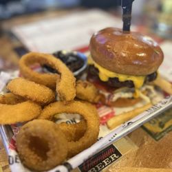 Cold Beers & Cheeseburgers - Pittsburger with onion rings