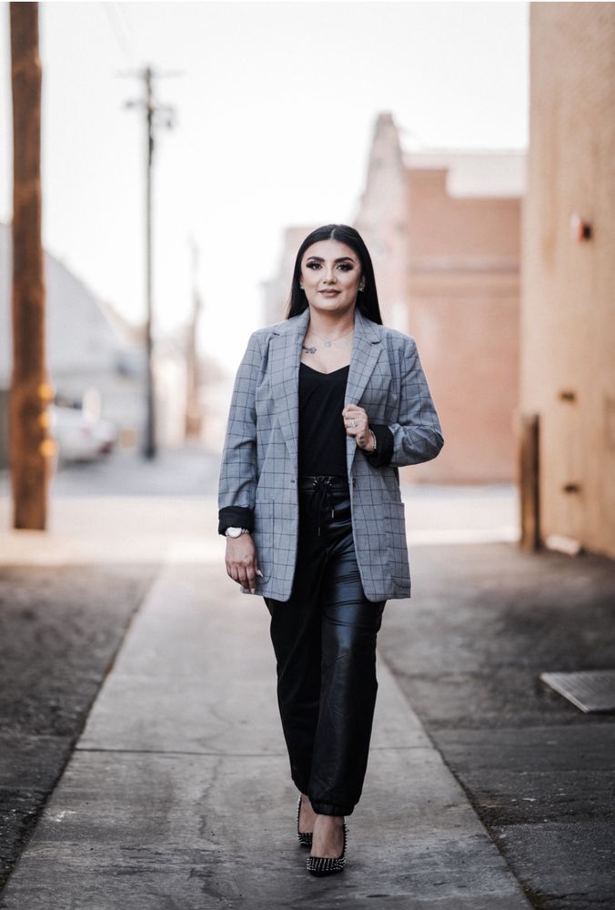 GLORIA DE LA TORRE FIVE STAR REALTY Updated May 2024 48 Photos