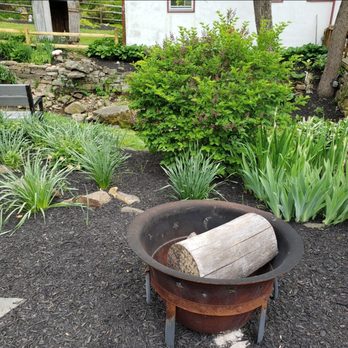 Butterscotch Pastry Shop - Firepit for cold. - Coffee & Tea Near Me - Birchrunville, Pennsylvania