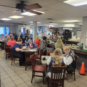 Blue Bonnet Cafe - Inside - Desserts Near Me - Marble Falls, Texas