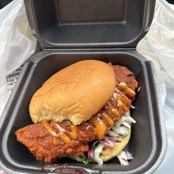 Dave's Hot Chicken - Single Slider - Chicken Shop Near Me - Spring, Texas
