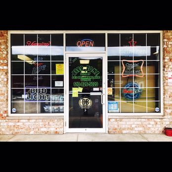 Beer Zone & Eatery - the entrance to the restaurant - Beer, Wine & Spirits Near Me - Palmerton, Pennsylvania